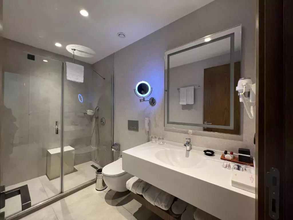 سرویس بهداشتی CHER HOTEL